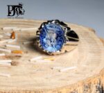 انگشتر بلو توپاز حکاکی زیبای الله پایه فدیوم اثری خاص از استاد مهرداد غلامرضا  کد EGR-89 - تصویر 2