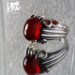 انگشتر عقیق سرخ یمنی کهنه نهایت طبع و رنگ بسیار آبدار (تراشدار قطعی) پایه (فدیوم) مدل ۴ اشک کد A-520 - تصویر 3