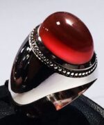 انگشتر عقیق سرخ یمنی کهنه کلاهدار  پایه فدیوم مدل فیلی با مهر ( تهران محک ) کد A-597