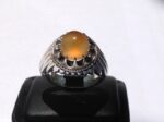 انگشتر عقیق زرد یمنی تراشدار قطعی پایه نقره دست ساز با مهر تهران کریمی کد A-552 - تصویر 3