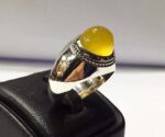انگشتر عقیق زرد کهنه یمنی پایه نقره دست ساز مدل فیلی  کد A-681 - تصویر 3