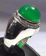 انگشتر عقیق سبز طبیعی پایه نقره دست ساز  کد A-688