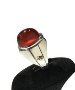 انگشتر عقیق سرخ با پایه نقره بسیار دقیق و‌ منظم و بی نقص کد A-1073