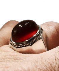 aghigh735-1 انگشتر عقیق سرخ یمنی کهنه پایه فدیوم مدل هشت ضلعی کد A-734 - تصویر 1