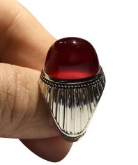 aghigh923-4 انگشتر عقیق سرخ یمنی کهنه پایه فدیوم با مهر ( تهران محک ) کد A-961 - تصویر 1
