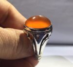 انگشتر عقیق پرتقالی بسبار خوش طبع و رنگ پایه نقره طرح لاله شيخ احمد دست ساز با مهر تهران علی  کد A-690 - تصویر 4