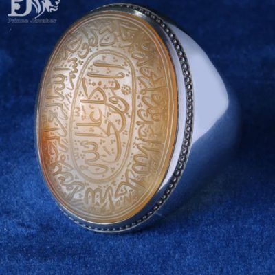 انگشتر فاخر و اصیل استاد حاج حسین جدی عقیق یمنی کهنه حکاکی دوره صفوی سبک ثلث ریحان کد EGR-393