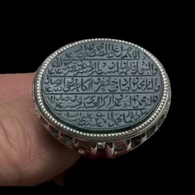 انگشتر کلکسیونی یشم اصیل با حکاکی صفویه