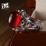عقیق-سرخ-یمنی-کهنه-طوق-دار-کلاهدار-بسیار-خاص-و-کم-نظیرپایه-فدیوم