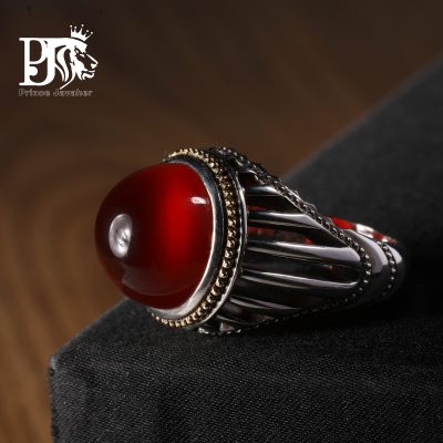 عقیق سرخ یمنی کهنه نهایت طبع و رنگ ((طوقدار کلاهدار))